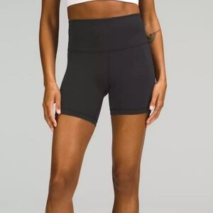 Lululemon Wunder High-Rise Train shorts, size 4